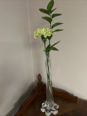 Vintage Clear Art Glass Twisted Bud Vase
Elephant Foot Base 11 1/4”
